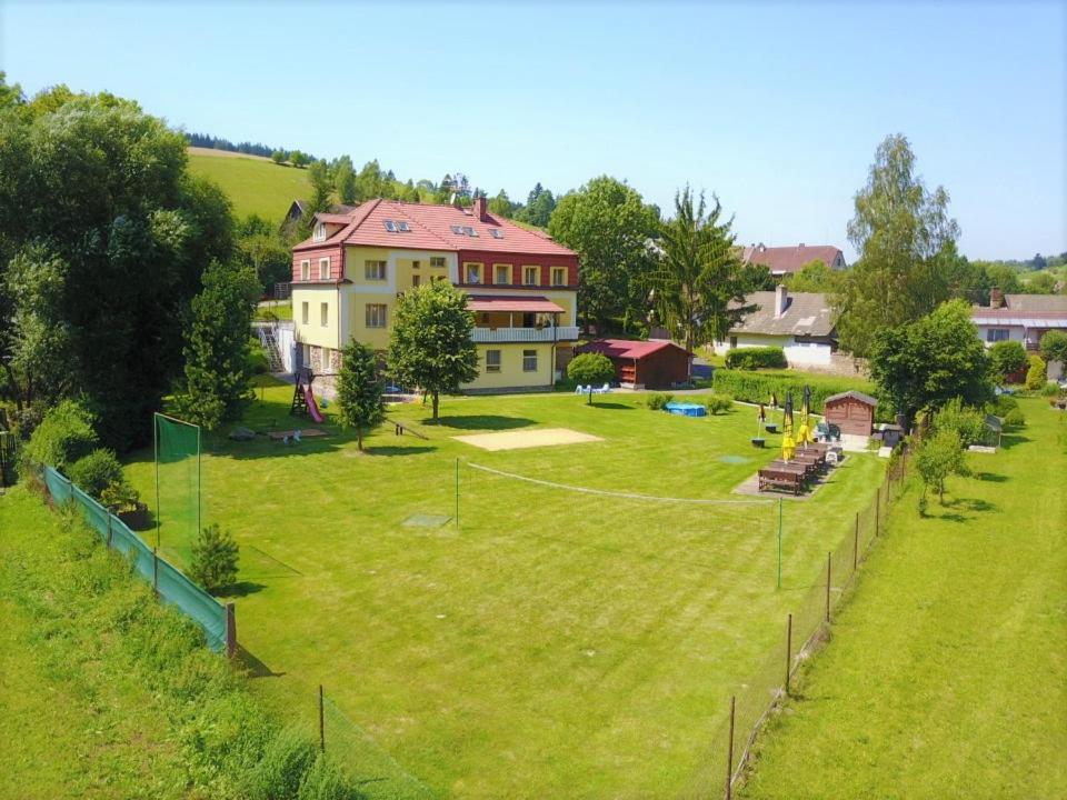 Hotel Penzion Horacko Uncin Zewnętrze zdjęcie